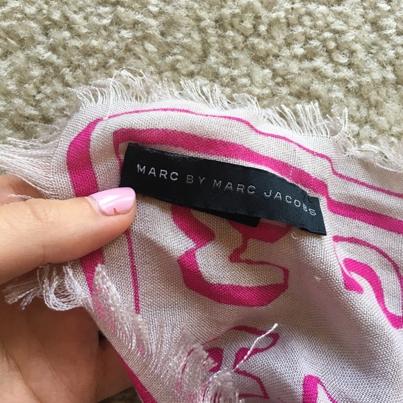 Marc by Marc Jacobs logo scarf - Picture 3 of 7